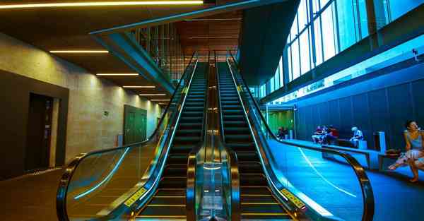 孩子拍摄mv_孩子拍嗝的正确方法