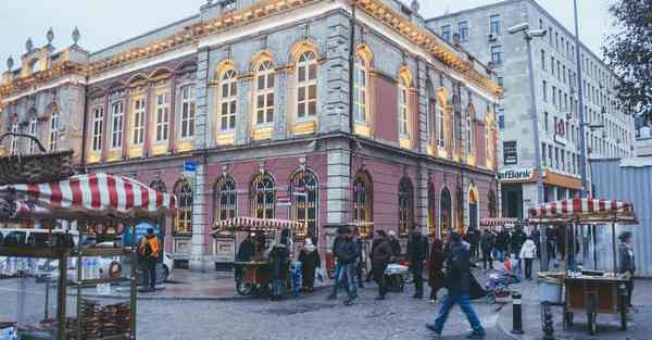 迪丽热巴杨幂拍摄的mv