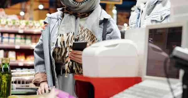 在拍摄MV_在拍摄时怎么操作相机镜头拍摄的更清晰