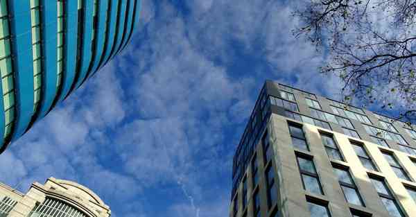 mv拍摄需要什么灯_mv拍摄需要多长时间