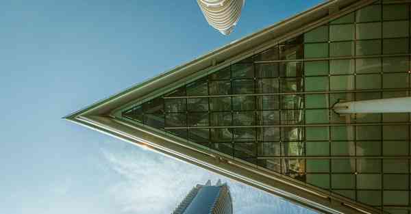 迪丽热巴杨幂拍摄的mv