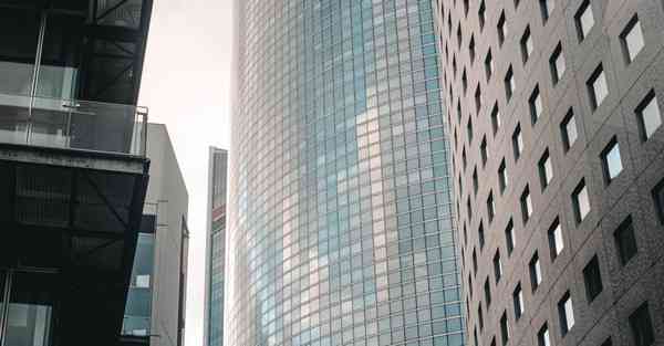 在水里拍摄mv的歌_朱砂链配什么吊坠