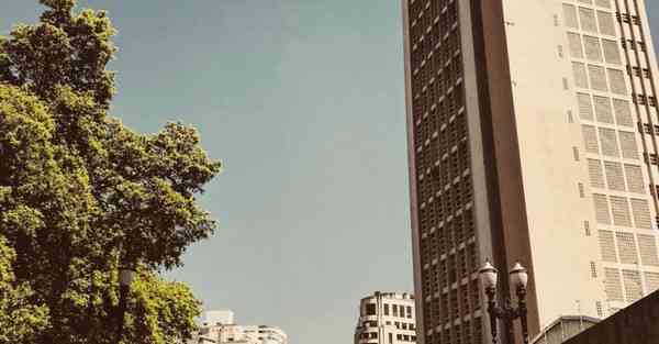 led拍拍灯充电_洛尔地平片的功效与作用