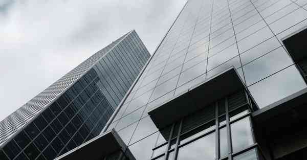 做梦梦到的人与自己有何关系