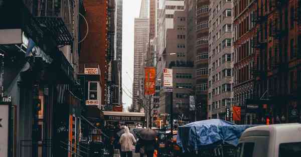 情人mv里的女的是谁